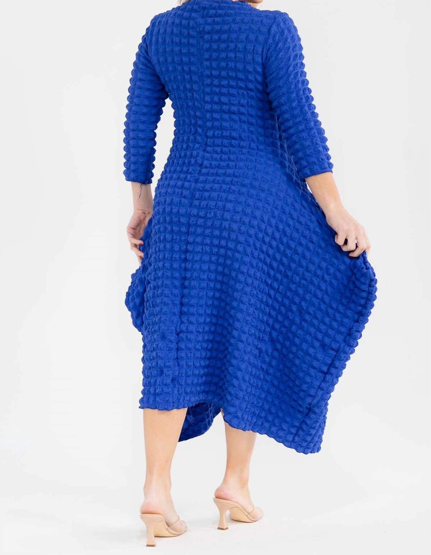 Karen T Design - Bubble Popcorn Maxi Dress